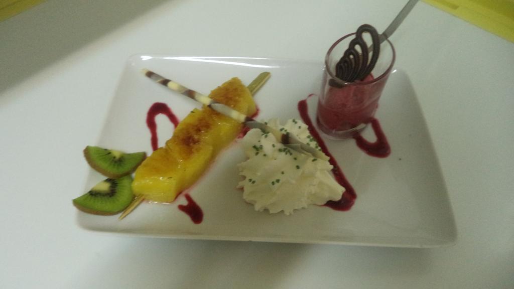 Logis Hotel Des Voyageurs Restaurant La Bonne Tabl'Hay Livron-sur-Drôme Dış mekan fotoğraf